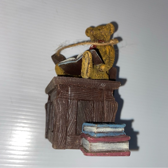 Sarah's Attic Michaud
Collection Teddy Bear Figurine
The Librarian Limited Ed - Picture 3 of 11